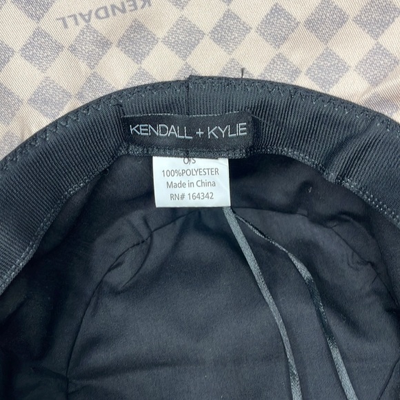 NWT KENDALL + KYLIE Adjustable Bucket Hat Light Blue & Tan Checked Monogrammed - Picture 4 of 4